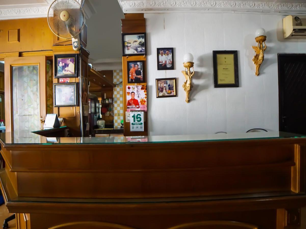 Oyo 92266 Binaka Hotel Medan